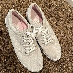 Women’s size 8 Vans